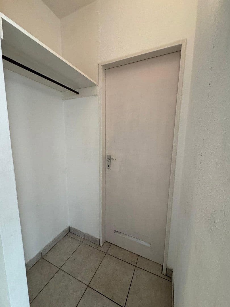 Pronájem bytu 2+1 54 m², Odenwaldstraße 11-13, Bensheim, Hessen Pronájem bytu 2+1 54 m², Odenwaldstraße 11-13, Bensheim, Hessen