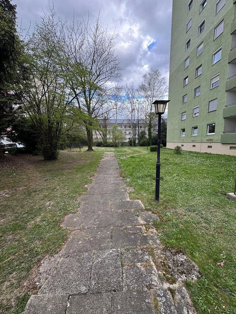 Pronájem bytu 2+1 54 m², Odenwaldstraße 11-13, Bensheim, Hessen Pronájem bytu 2+1 54 m², Odenwaldstraße 11-13, Bensheim, Hessen
