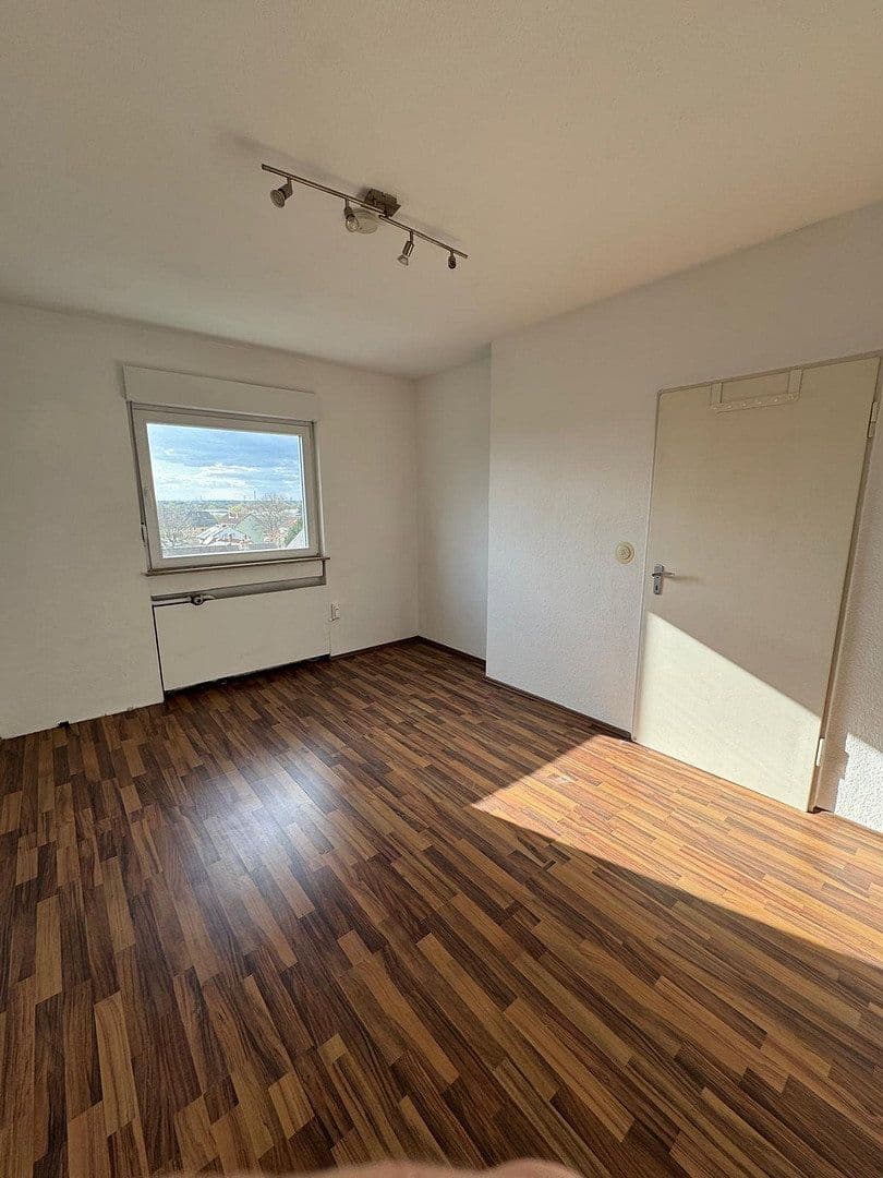 Pronájem bytu 2+1 54 m², Odenwaldstraße 11-13, Bensheim, Hessen Pronájem bytu 2+1 54 m², Odenwaldstraße 11-13, Bensheim, Hessen