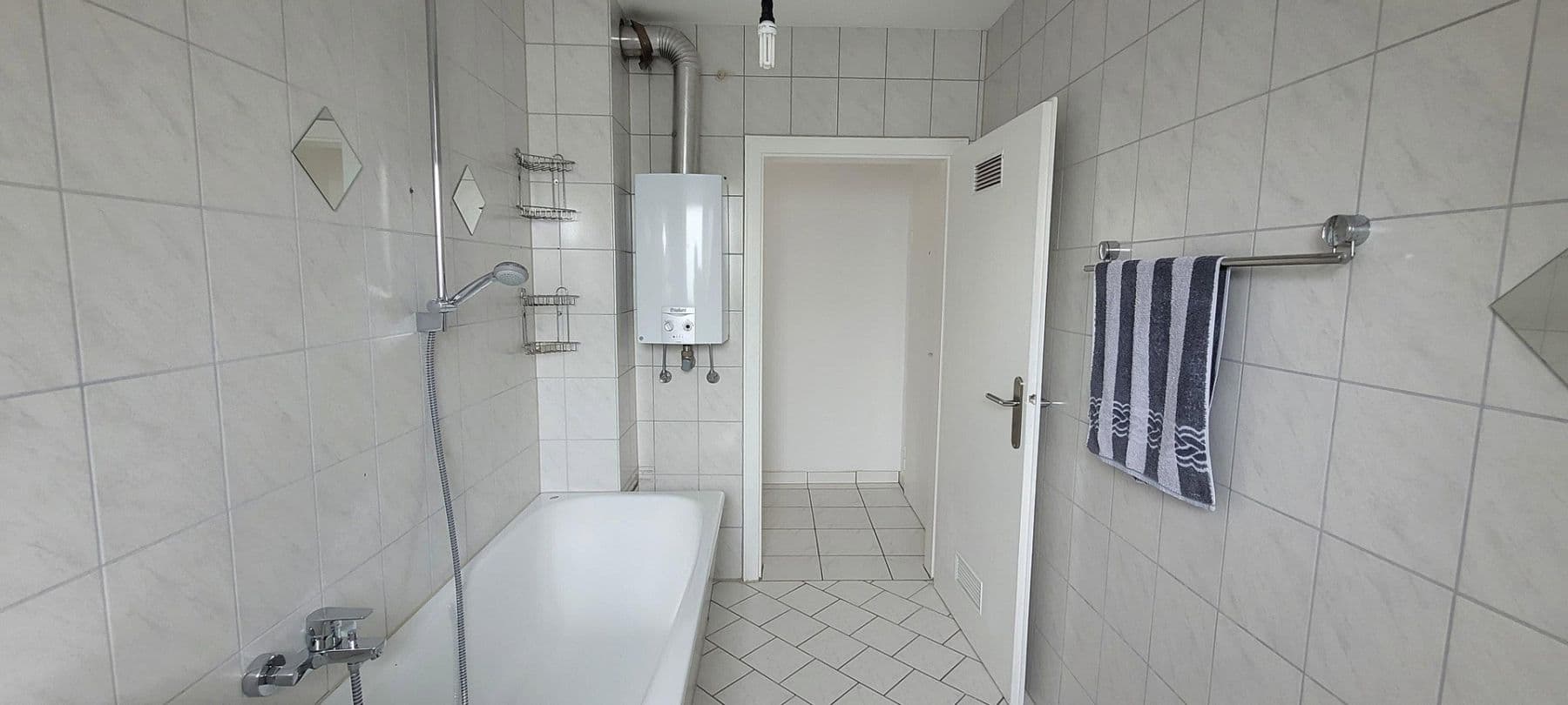 Pronájem bytu 3+1 79 m², Am Kriegermal 30, Wuppertal, Severní Porýní-Vestfálsko Pronájem bytu 3+1 79 m², Am Kriegermal 30, Wuppertal, Severní Porýní-Vestfálsko