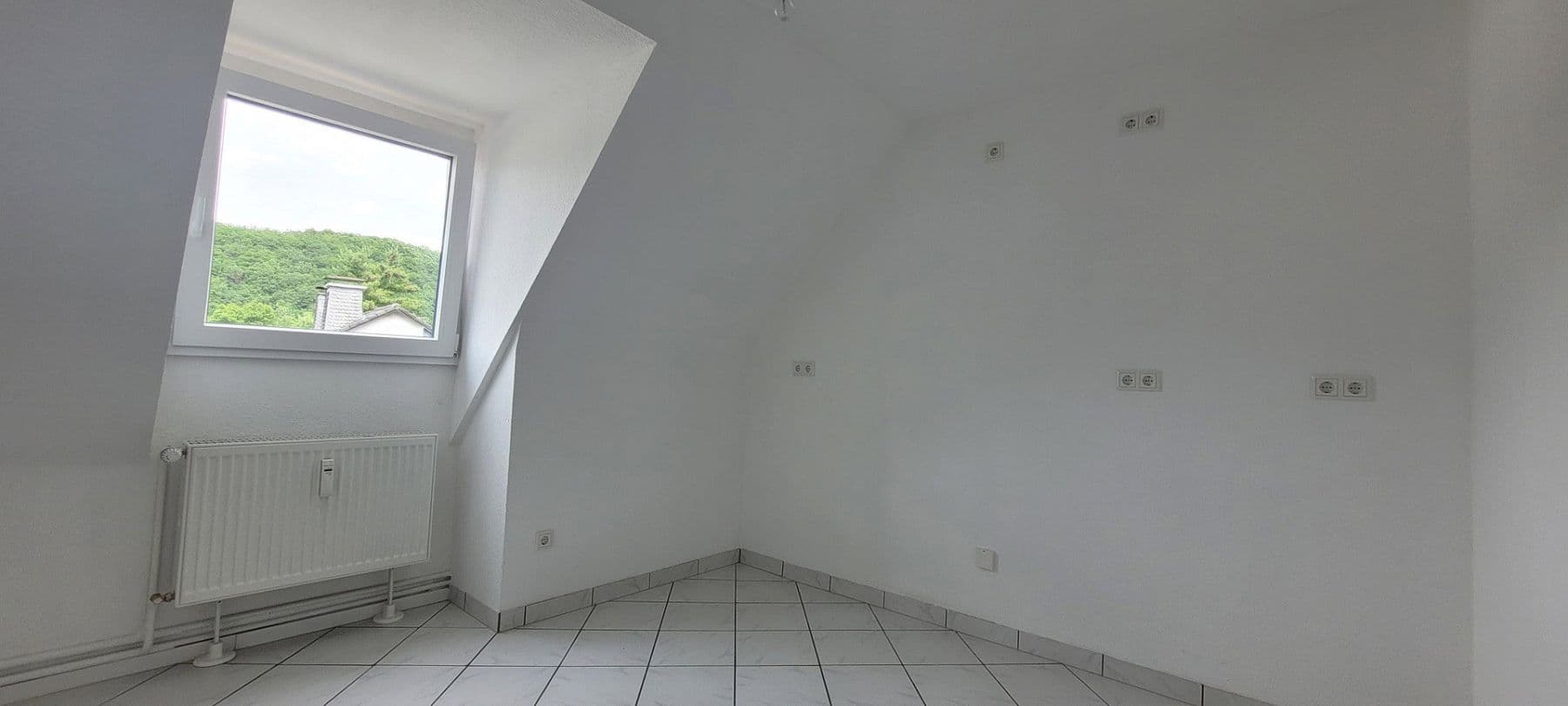 Pronájem bytu 3+1 79 m², Am Kriegermal 30, Wuppertal, Severní Porýní-Vestfálsko Pronájem bytu 3+1 79 m², Am Kriegermal 30, Wuppertal, Severní Porýní-Vestfálsko