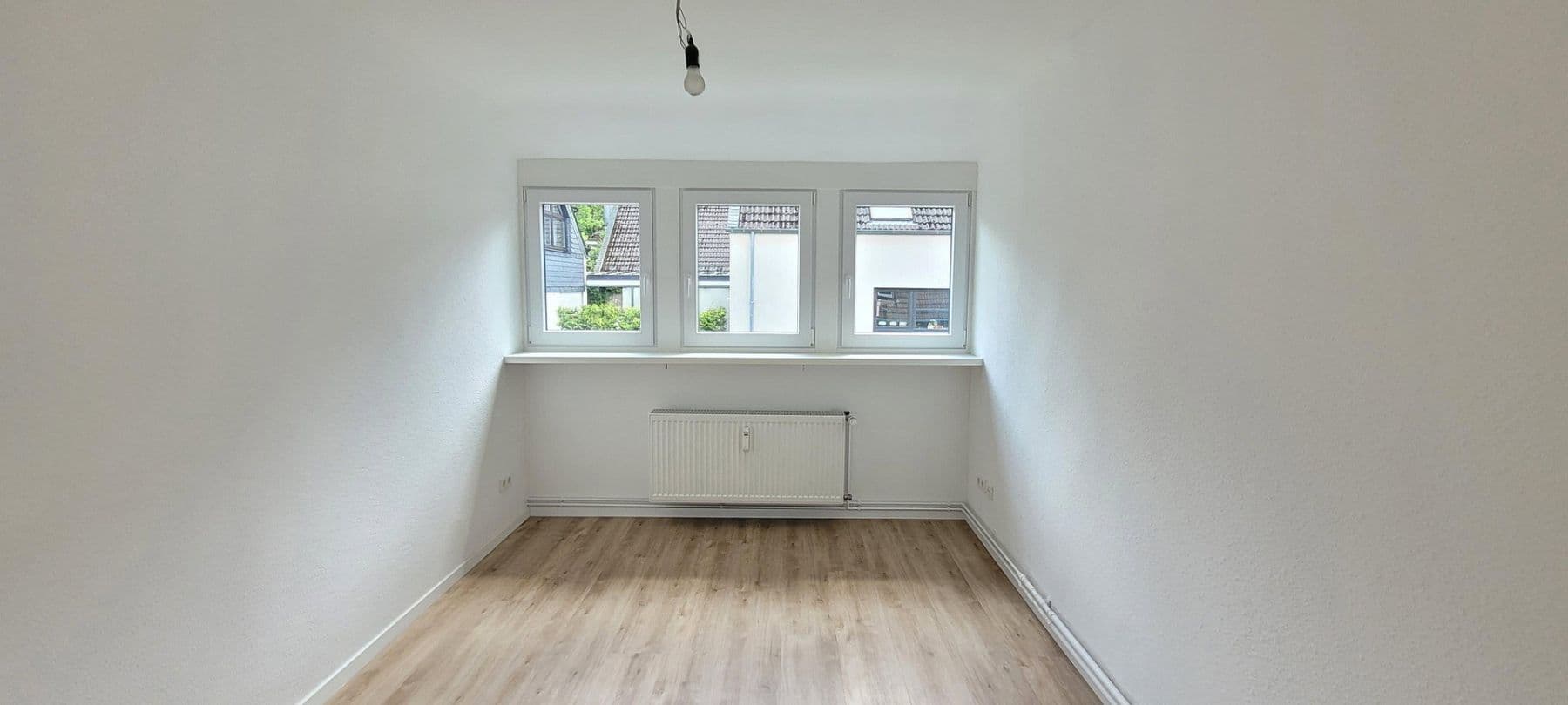 Pronájem bytu 3+1 79 m², Am Kriegermal 30, Wuppertal, Severní Porýní-Vestfálsko Pronájem bytu 3+1 79 m², Am Kriegermal 30, Wuppertal, Severní Porýní-Vestfálsko