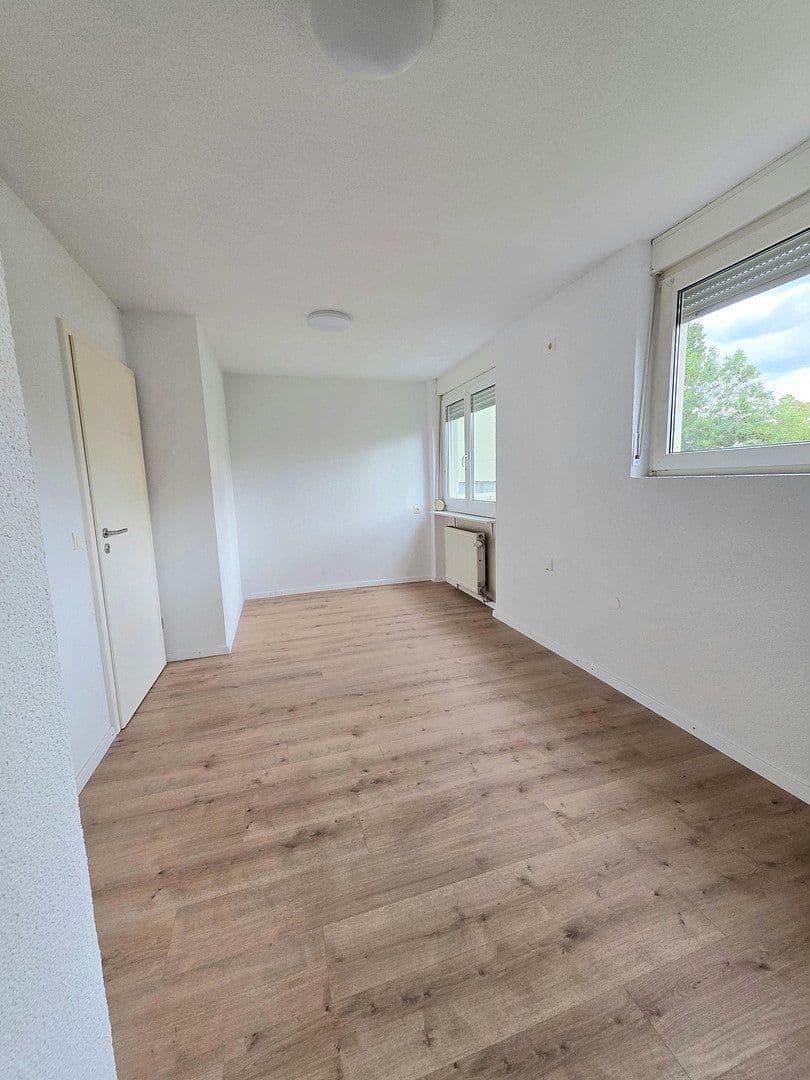 Prodej bytu 4+1 91 m², Berliner Str. 24, Landau in der Pfalz, Porýní-Falc Prodej bytu 4+1 91 m², Berliner Str. 24, Landau in der Pfalz, Porýní-Falc