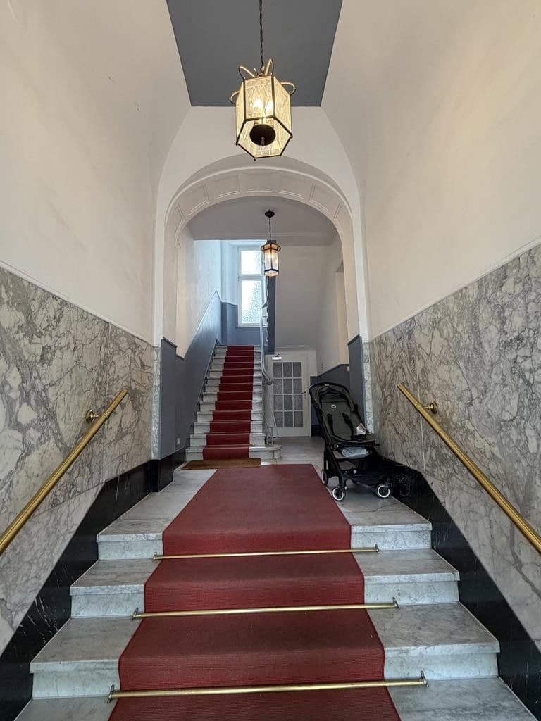 Pronájem bytu 5+1 151 m², Volksgartenstraße 17, Köln, Severní Porýní-Vestfálsko Pronájem bytu 5+1 151 m², Volksgartenstraße 17, Köln, Severní Porýní-Vestfálsko