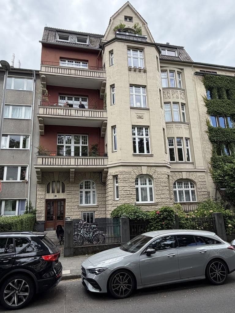 Pronájem bytu 5+1 151 m², Volksgartenstraße 17, Köln, Severní Porýní-Vestfálsko Pronájem bytu 5+1 151 m², Volksgartenstraße 17, Köln, Severní Porýní-Vestfálsko