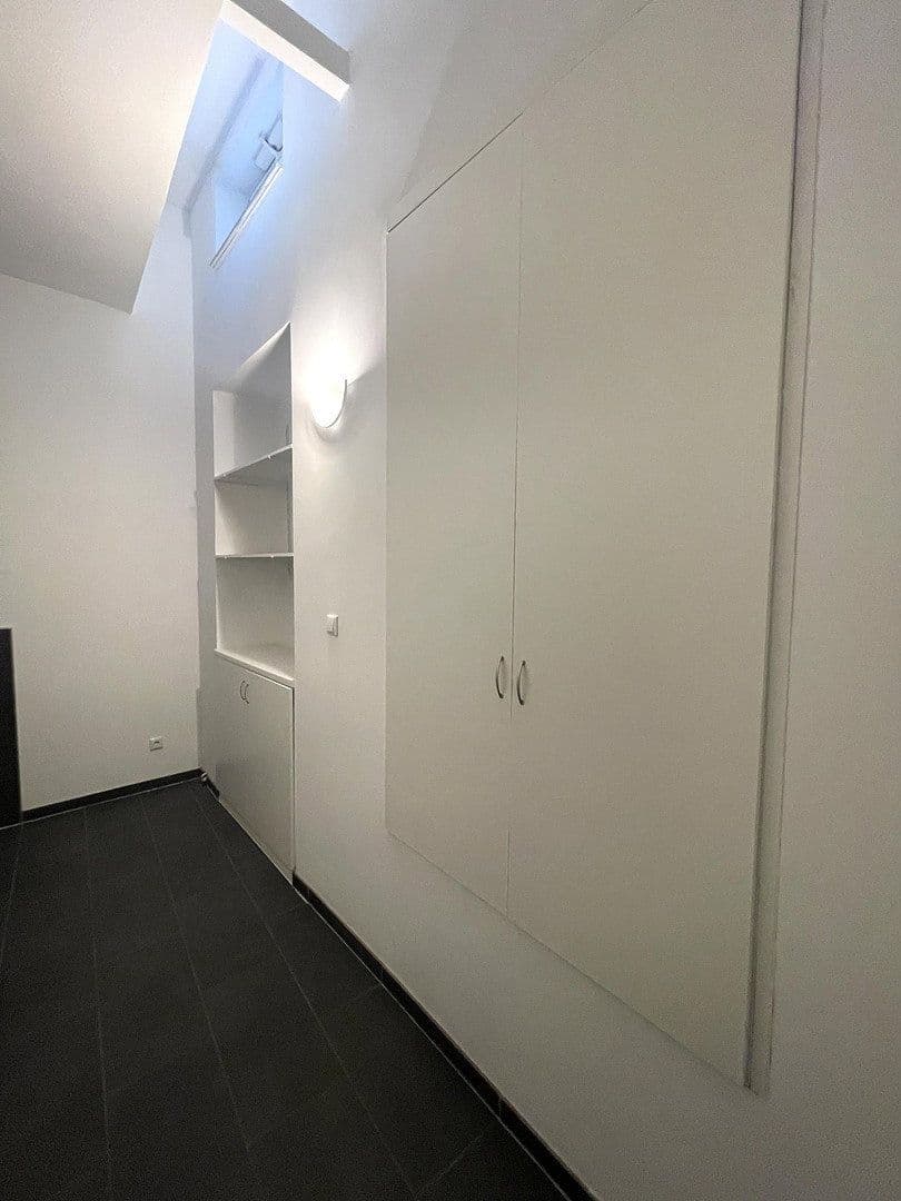 Pronájem bytu 3+1 90 m², Cáchy, Severní Porýní-Vestfálsko Pronájem bytu 3+1 90 m², Cáchy, Severní Porýní-Vestfálsko