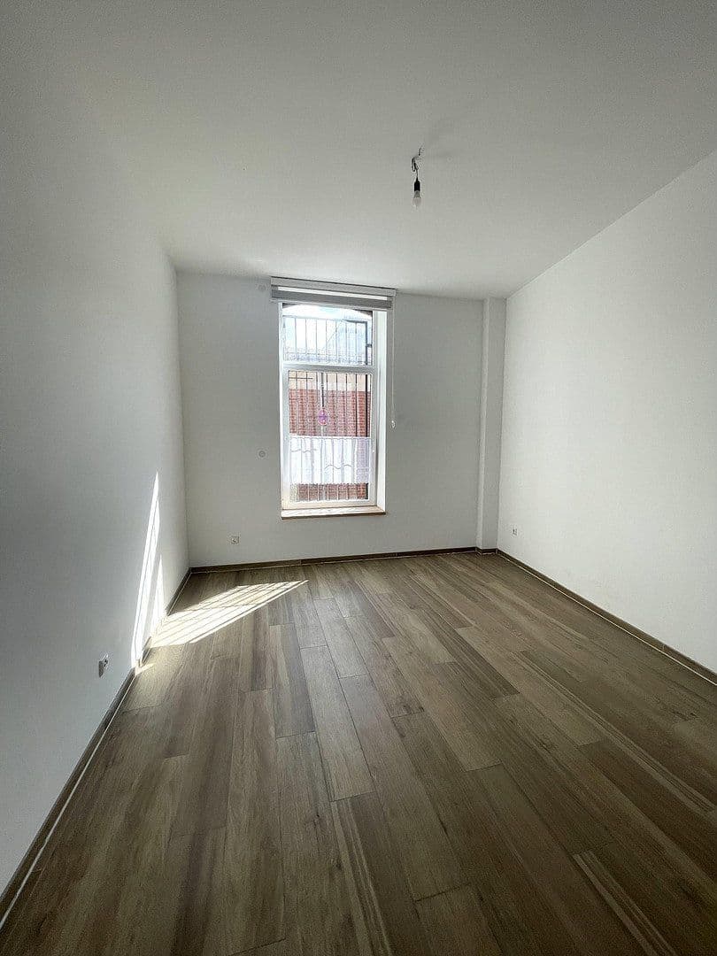 Pronájem bytu 3+1 90 m², Cáchy, Severní Porýní-Vestfálsko Pronájem bytu 3+1 90 m², Cáchy, Severní Porýní-Vestfálsko