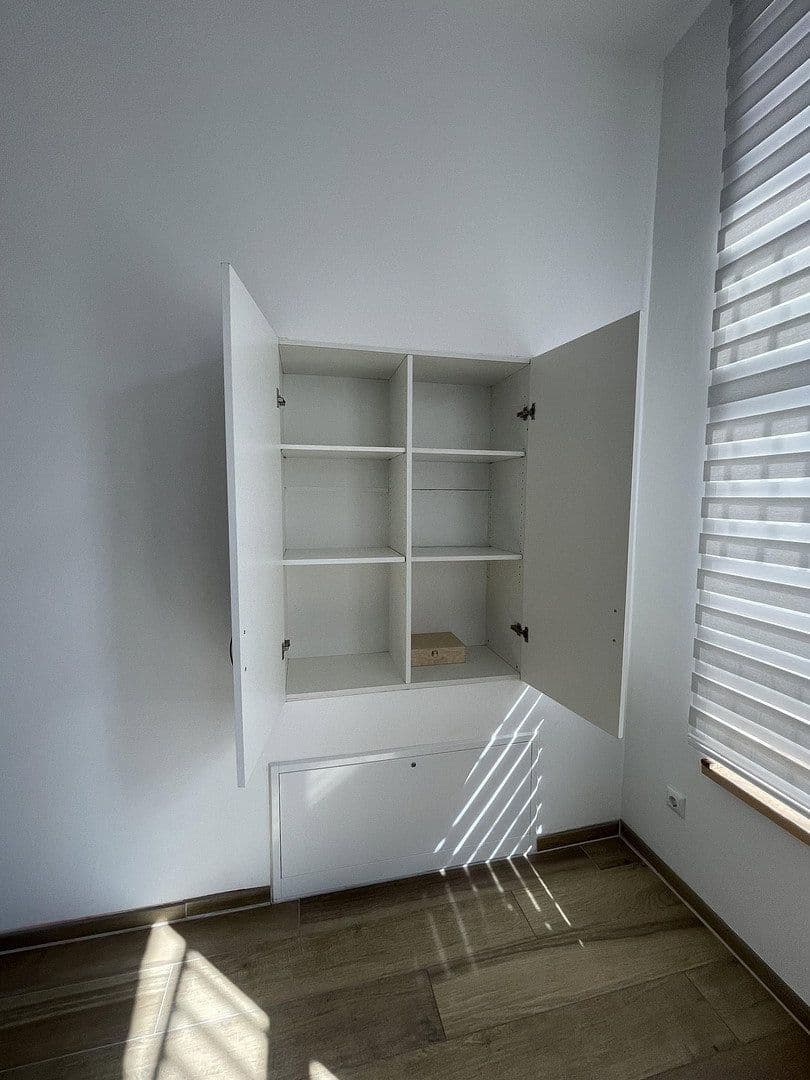 Pronájem bytu 3+1 90 m², Cáchy, Severní Porýní-Vestfálsko Pronájem bytu 3+1 90 m², Cáchy, Severní Porýní-Vestfálsko