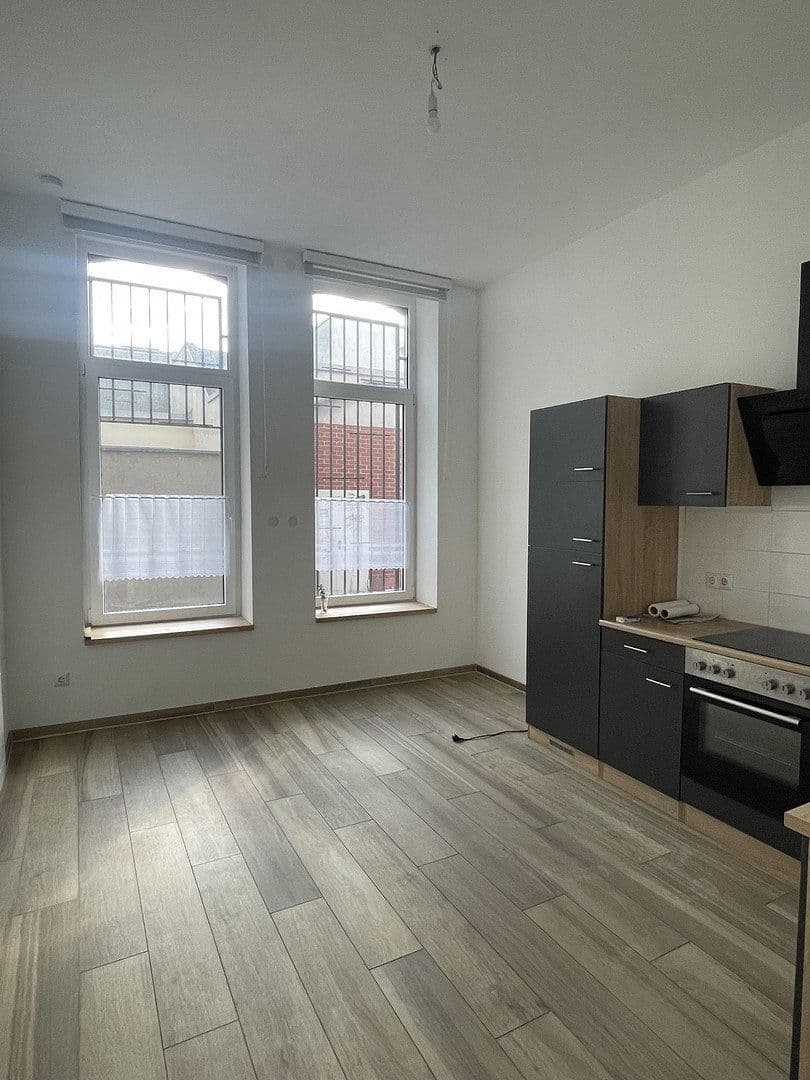 Pronájem bytu 3+1 90 m², Cáchy, Severní Porýní-Vestfálsko Pronájem bytu 3+1 90 m², Cáchy, Severní Porýní-Vestfálsko