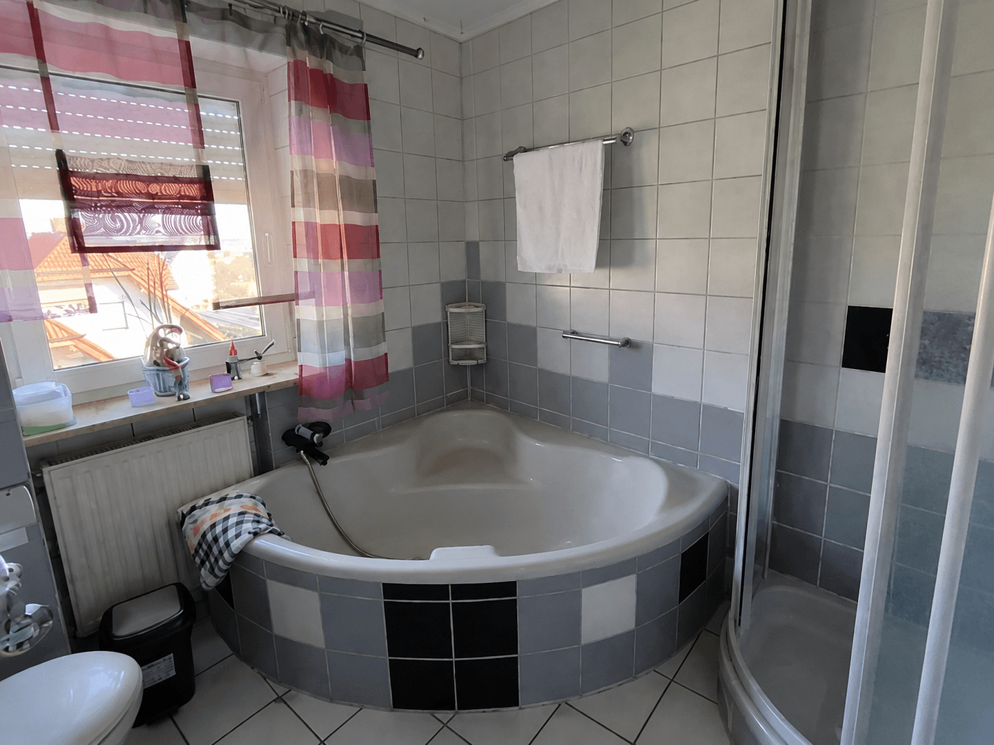 Prodej bytu 4+1 90 m², Hof, Bavorsko Prodej bytu 4+1 90 m², Hof, Bavorsko