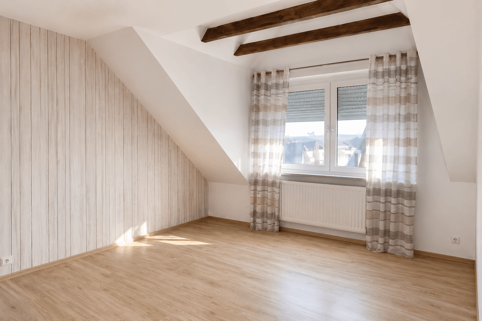 Prodej bytu 4+1 90 m², Hof, Bavorsko Prodej bytu 4+1 90 m², Hof, Bavorsko