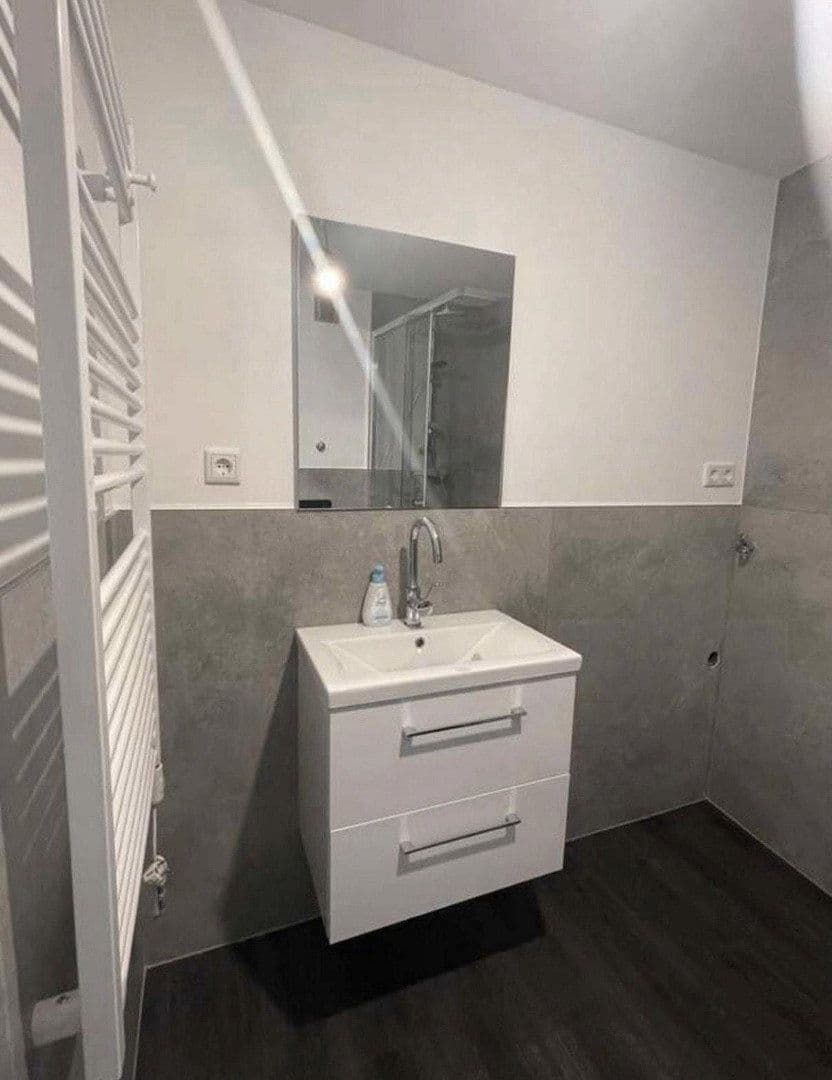 Pronájem bytu 2+1 60 m², Cáchy, Severní Porýní-Vestfálsko Pronájem bytu 2+1 60 m², Cáchy, Severní Porýní-Vestfálsko