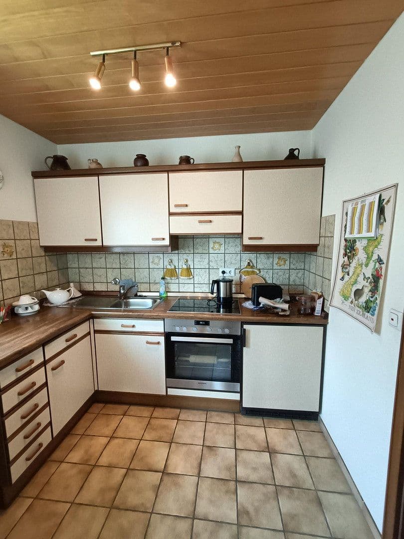 Pronájem bytu 2+1 58 m², Niederkassel, Severní Porýní-Vestfálsko Pronájem bytu 2+1 58 m², Niederkassel, Severní Porýní-Vestfálsko
