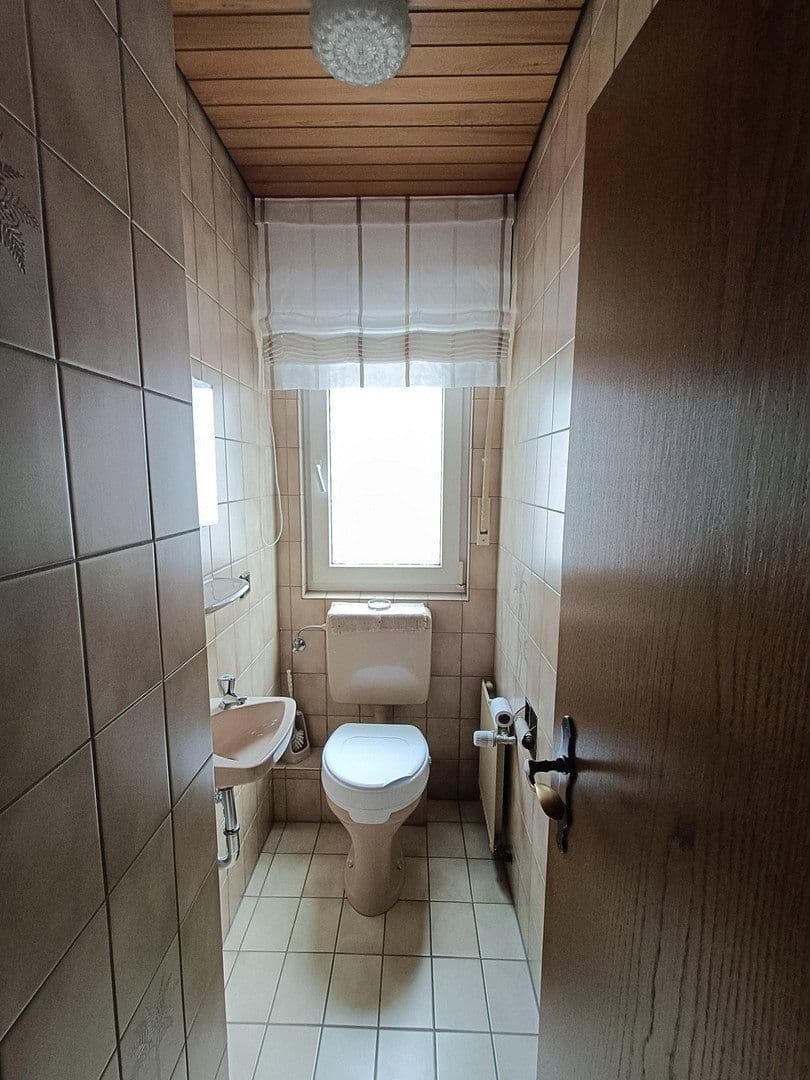 Pronájem bytu 2+1 58 m², Niederkassel, Severní Porýní-Vestfálsko Pronájem bytu 2+1 58 m², Niederkassel, Severní Porýní-Vestfálsko