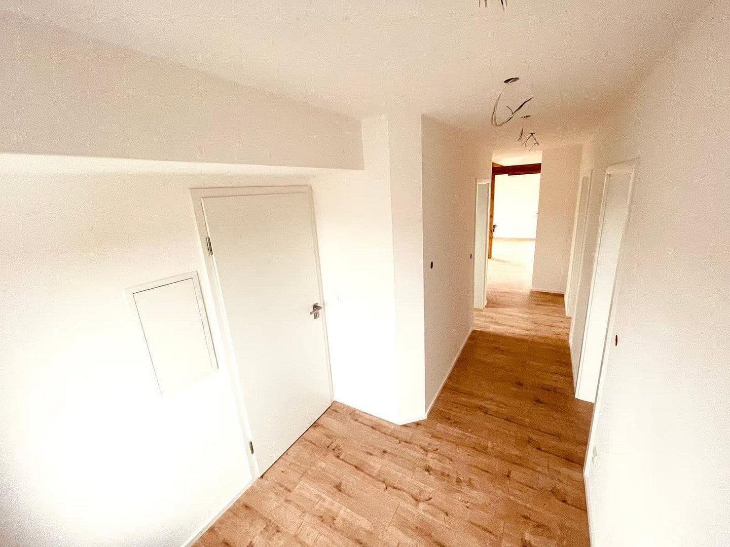 Pronájem bytu 3+1 75 m², Maxhütte-Haidhof, Bavorsko Pronájem bytu 3+1 75 m², Maxhütte-Haidhof, Bavorsko