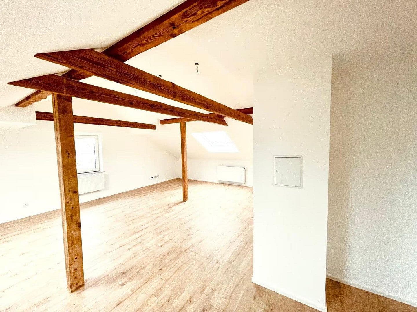 Pronájem bytu 3+1 75 m², Maxhütte-Haidhof, Bavorsko Pronájem bytu 3+1 75 m², Maxhütte-Haidhof, Bavorsko