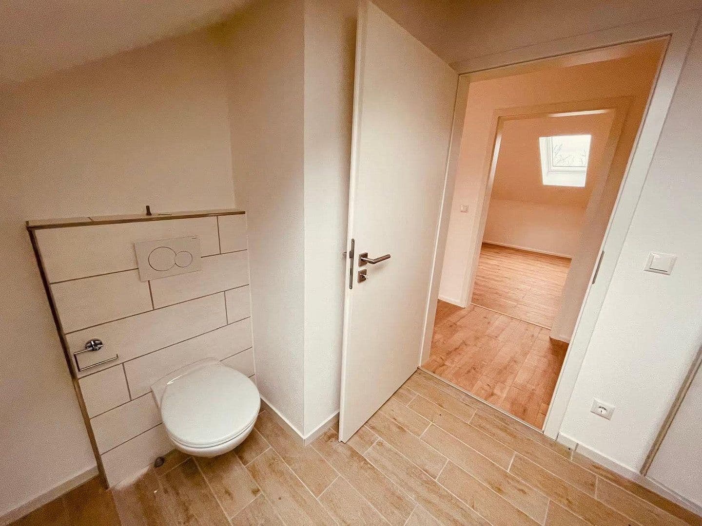Pronájem bytu 3+1 75 m², Maxhütte-Haidhof, Bavorsko Pronájem bytu 3+1 75 m², Maxhütte-Haidhof, Bavorsko