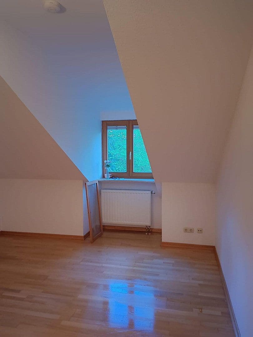 Prodej domu 193 m², pozemek 426 m², Erlangen, Bavorsko Prodej domu 193 m², pozemek 426 m², Erlangen, Bavorsko