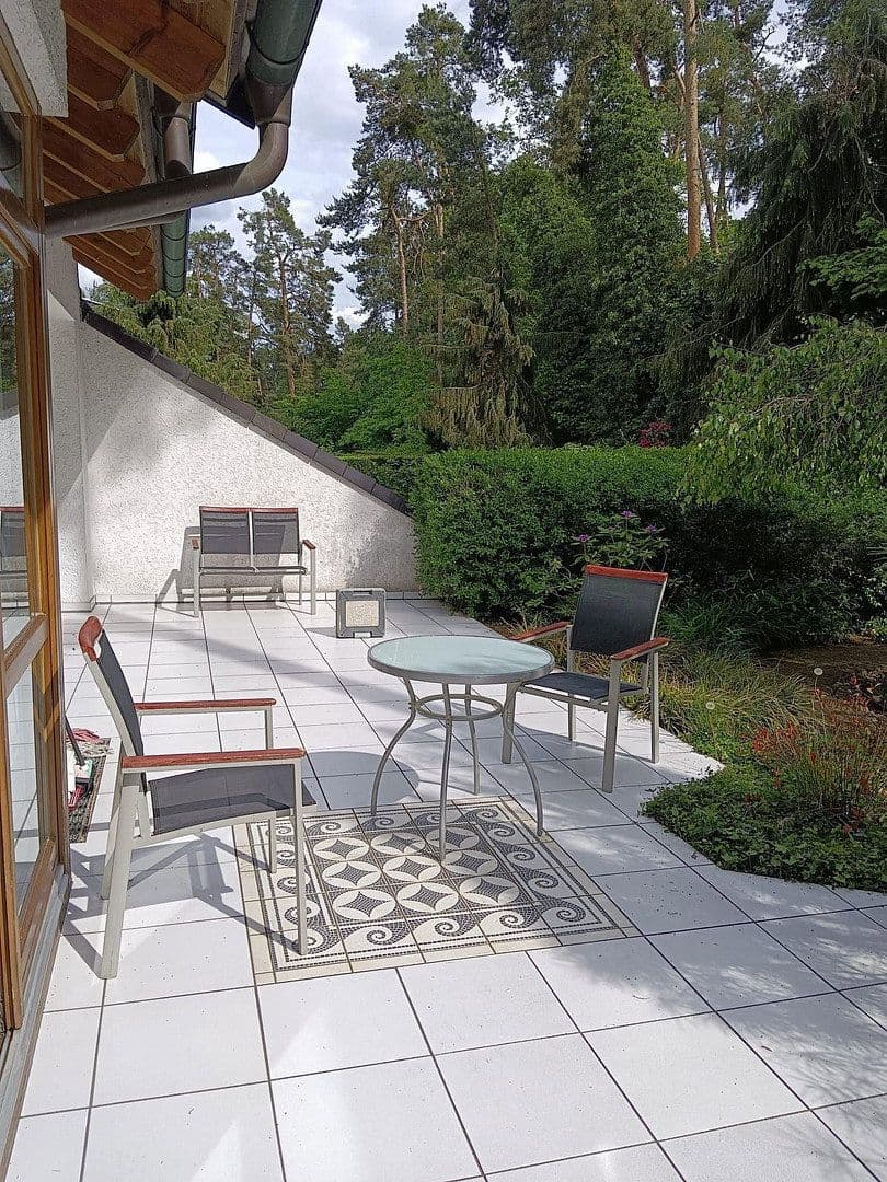 Prodej domu 193 m², pozemek 426 m², Erlangen, Bavorsko Prodej domu 193 m², pozemek 426 m², Erlangen, Bavorsko