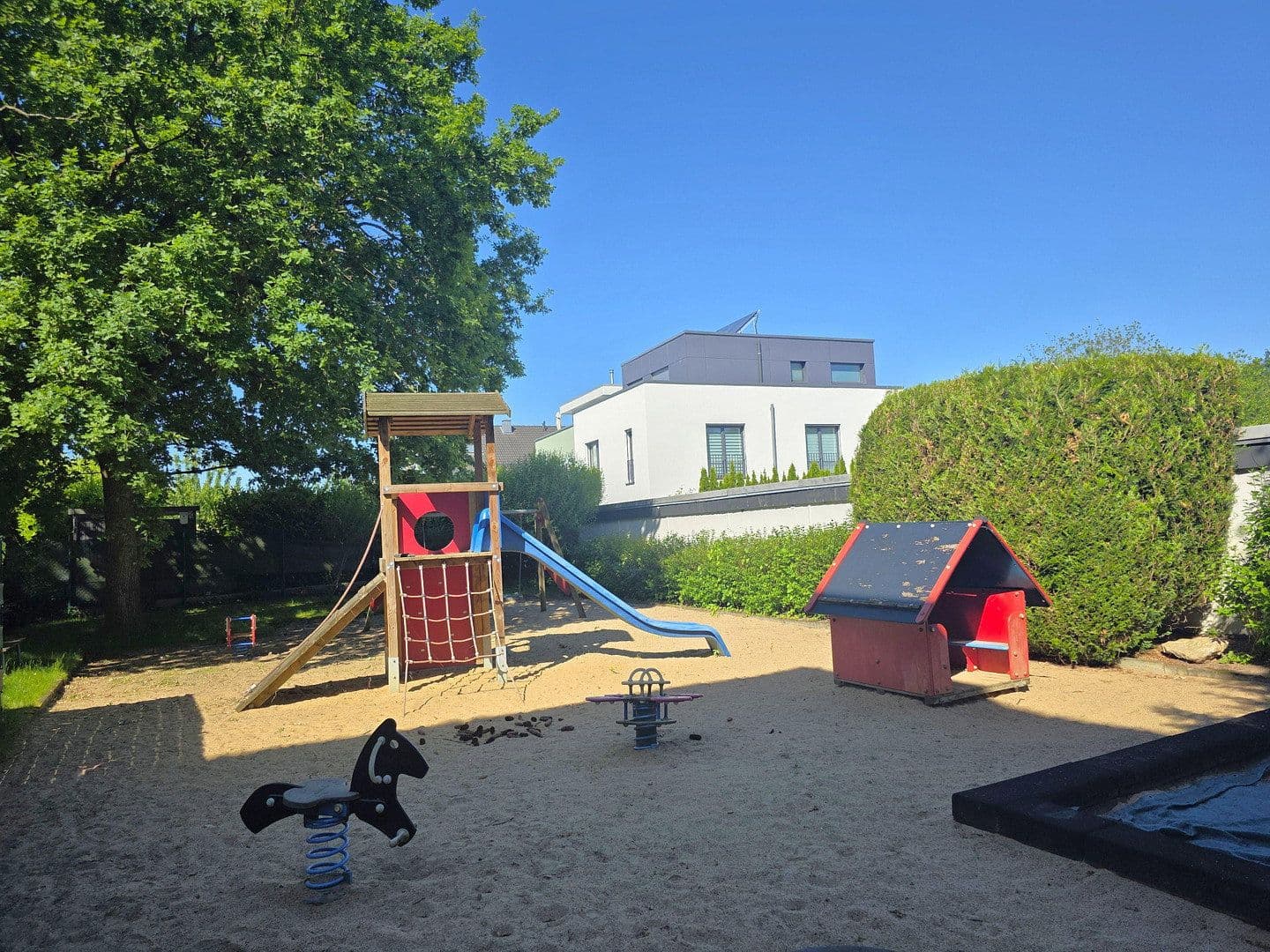 Prodej bytu 2+1 60 m², Bergisch Gladbach, Severní Porýní-Vestfálsko Prodej bytu 2+1 60 m², Bergisch Gladbach, Severní Porýní-Vestfálsko