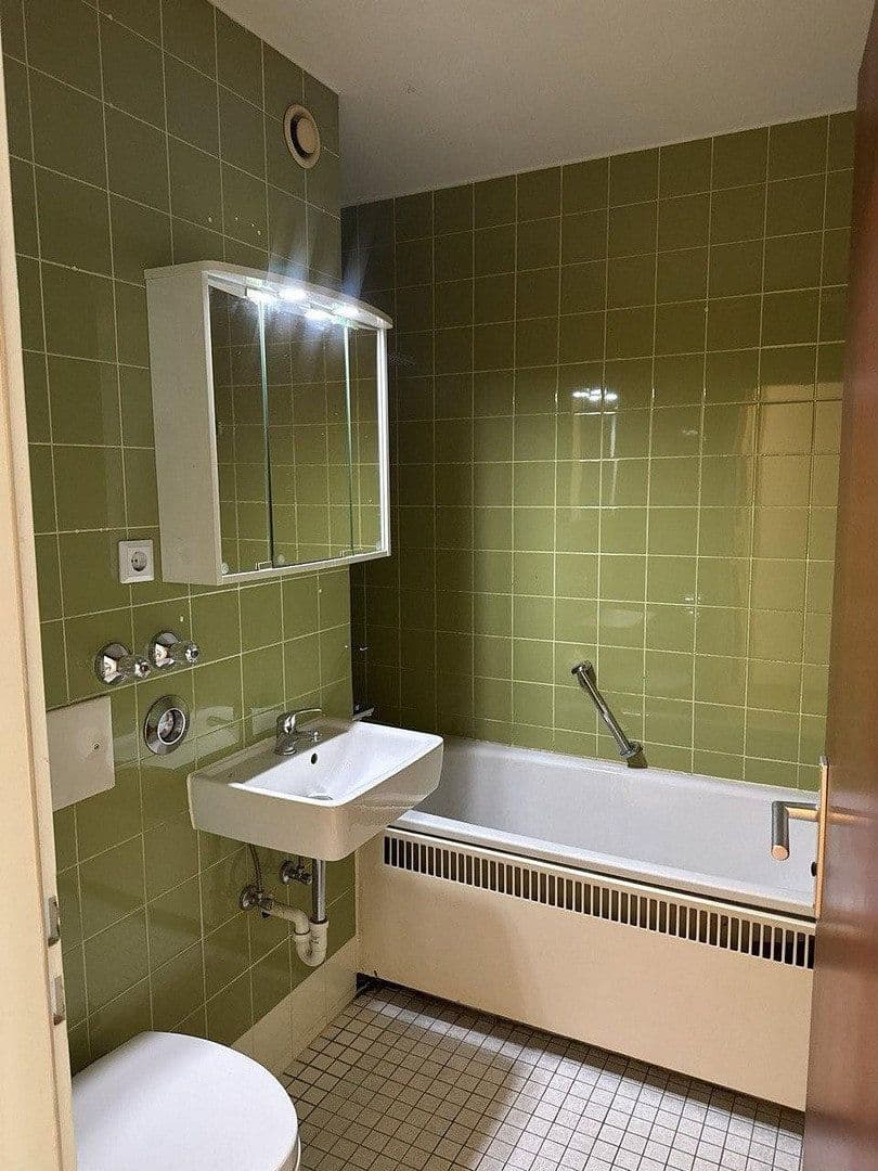 Prodej bytu 2+1 43 m², Romanstr 86, München, Bavorsko Prodej bytu 2+1 43 m², Romanstr 86, München, Bavorsko