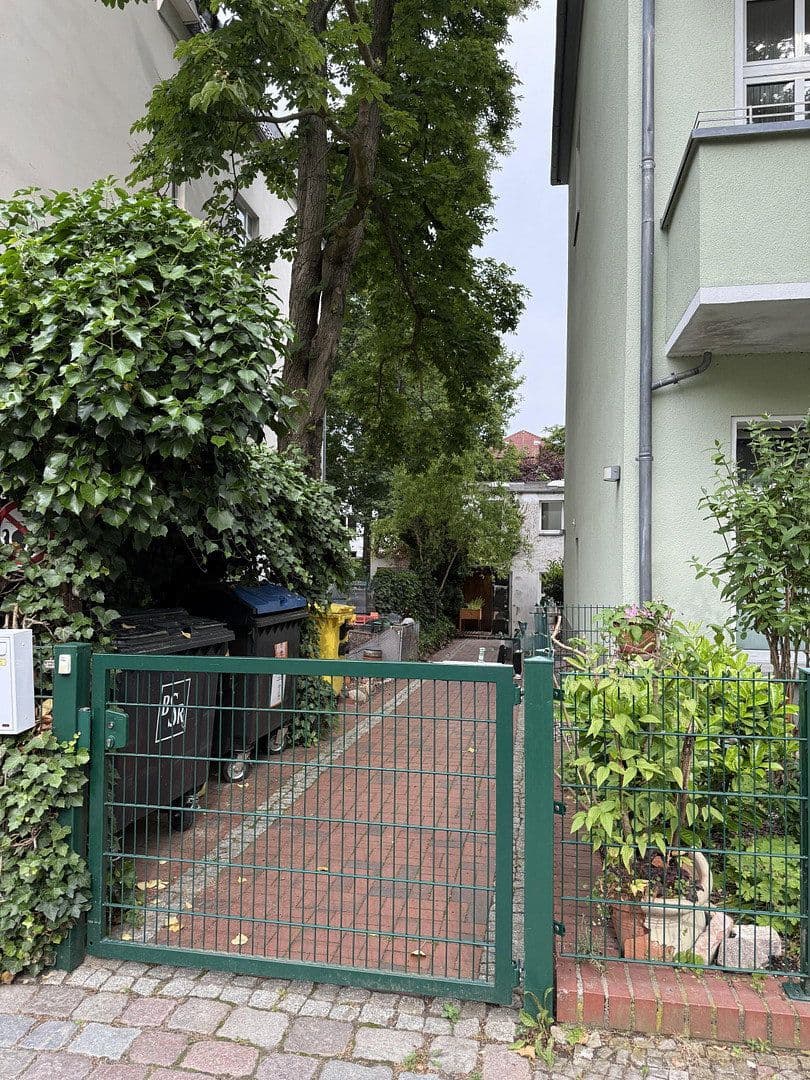 Pronájem bytu 5+1 89 m², Dönhoffstraße 7, Berlin, Berlín Pronájem bytu 5+1 89 m², Dönhoffstraße 7, Berlin, Berlín