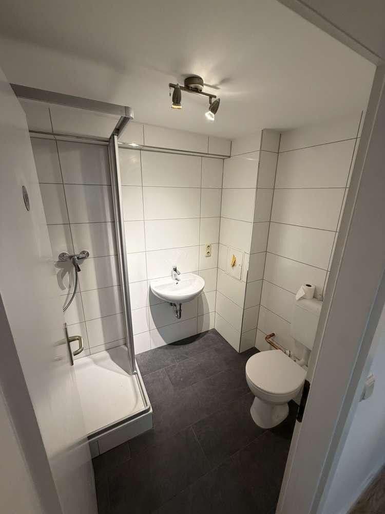 Pronájem bytu 5+1 89 m², Dönhoffstraße 7, Berlin, Berlín Pronájem bytu 5+1 89 m², Dönhoffstraße 7, Berlin, Berlín