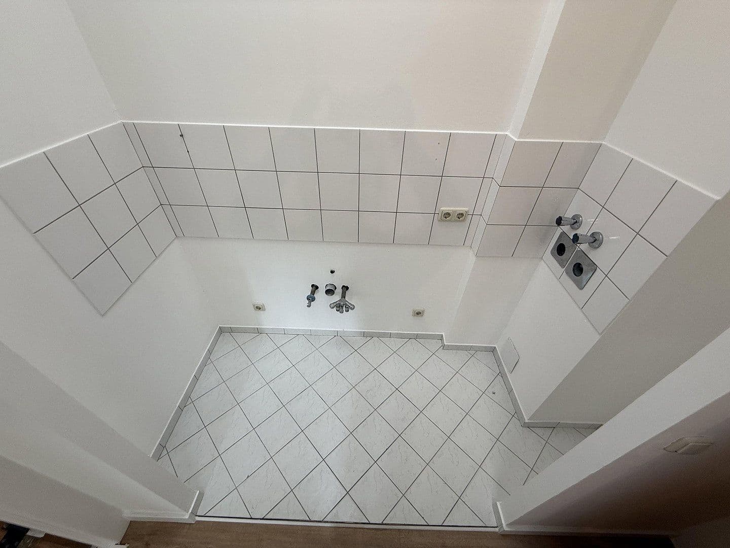 Pronájem bytu 5+1 89 m², Dönhoffstraße 7, Berlin, Berlín Pronájem bytu 5+1 89 m², Dönhoffstraße 7, Berlin, Berlín