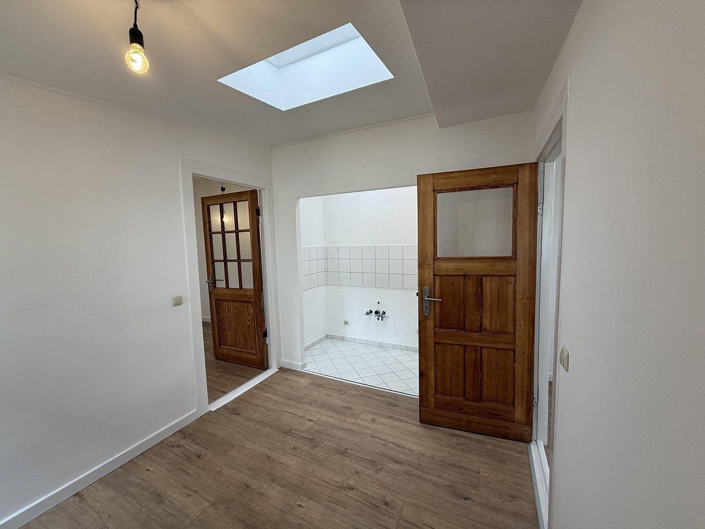 Pronájem bytu 5+1 89 m², Dönhoffstraße 7, Berlin, Berlín Pronájem bytu 5+1 89 m², Dönhoffstraße 7, Berlin, Berlín
