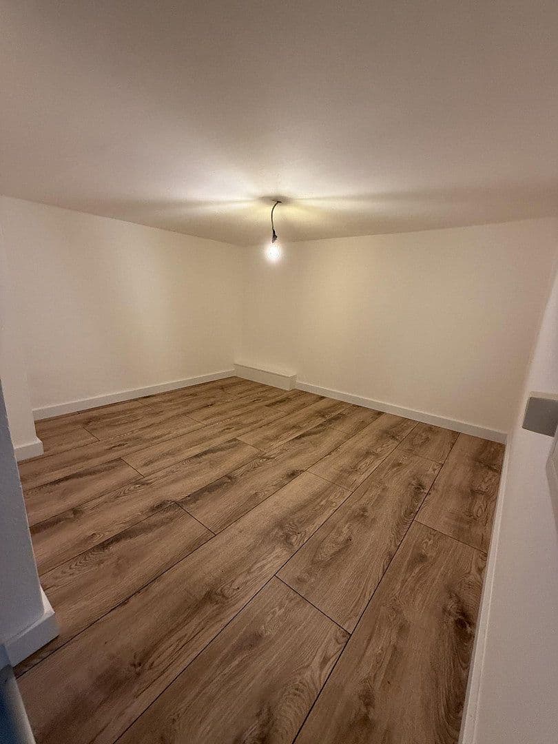 Pronájem bytu 5+1 89 m², Dönhoffstraße 7, Berlin, Berlín Pronájem bytu 5+1 89 m², Dönhoffstraße 7, Berlin, Berlín