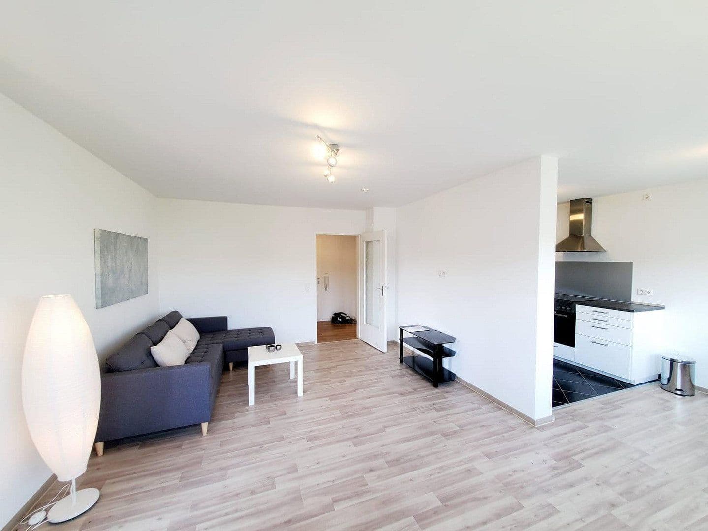 Pronájem bytu 2+1 57 m², Goldäckerstr. 3, Leinfelden-Echterdingen, Bádensko-Württembersko Pronájem bytu 2+1 57 m², Goldäckerstr. 3, Leinfelden-Echterdingen, Bádensko-Württembersko