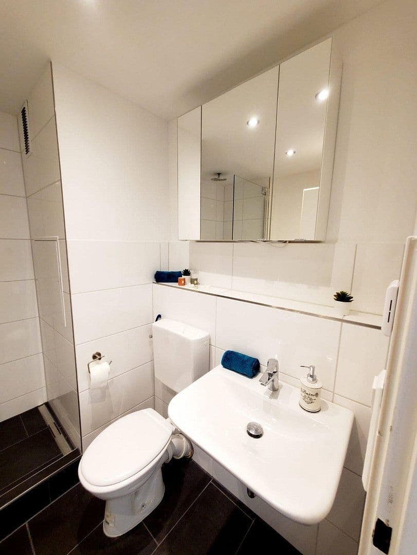 Pronájem bytu 2+1 57 m², Goldäckerstr. 3, Leinfelden-Echterdingen, Bádensko-Württembersko Pronájem bytu 2+1 57 m², Goldäckerstr. 3, Leinfelden-Echterdingen, Bádensko-Württembersko