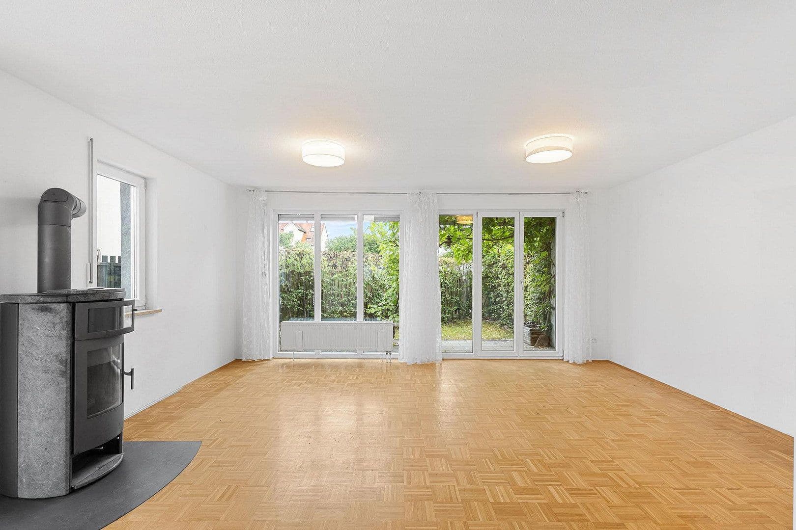 Prodej domu 140 m², pozemek 194 m², Regensburg, Bavorsko Prodej domu 140 m², pozemek 194 m², Regensburg, Bavorsko