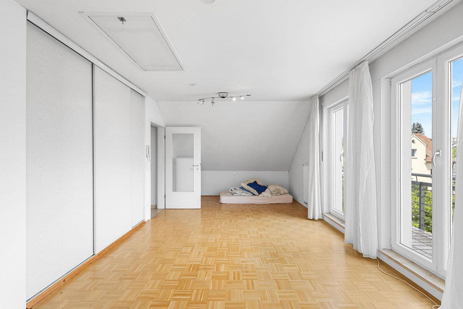 Prodej domu 140 m², pozemek 194 m², Regensburg, Bavorsko Prodej domu 140 m², pozemek 194 m², Regensburg, Bavorsko