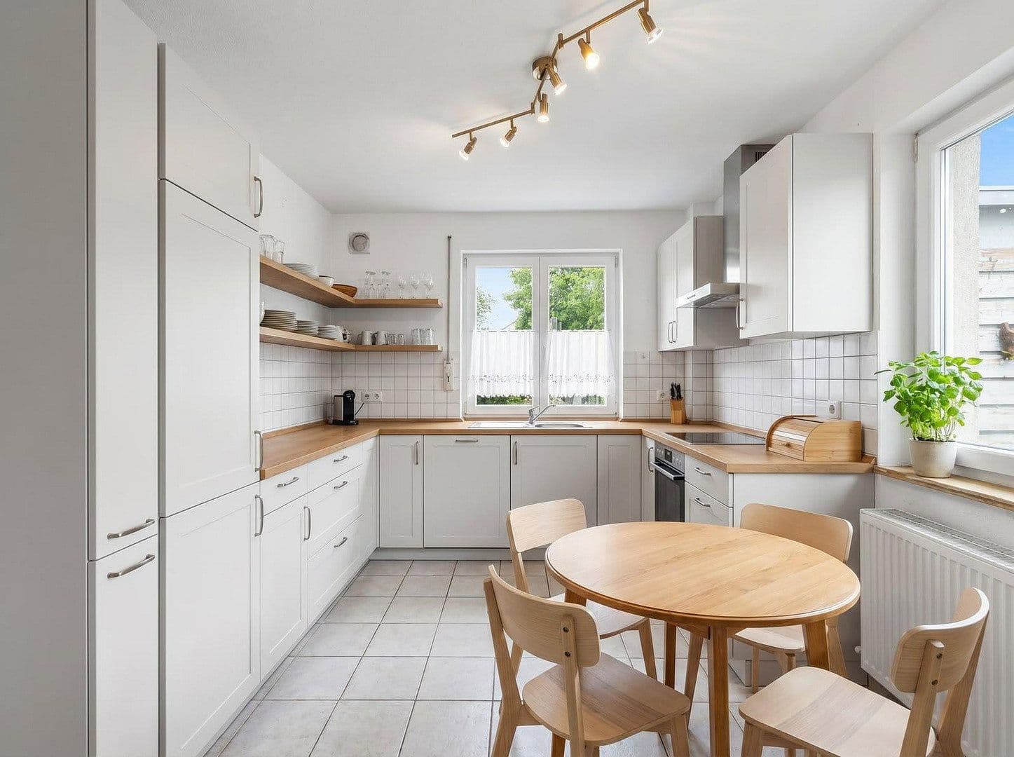 Prodej domu 140 m², pozemek 194 m², Regensburg, Bavorsko Prodej domu 140 m², pozemek 194 m², Regensburg, Bavorsko