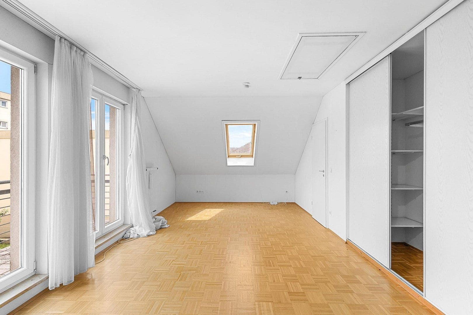 Prodej domu 140 m², pozemek 194 m², Regensburg, Bavorsko Prodej domu 140 m², pozemek 194 m², Regensburg, Bavorsko