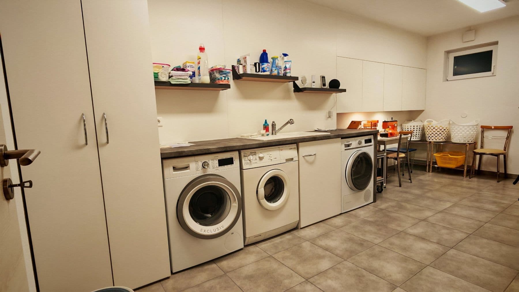 Prodej domu 125 m², pozemek 180 m², Altdorf bei Nürnberg, Bavorsko Prodej domu 125 m², pozemek 180 m², Altdorf bei Nürnberg, Bavorsko