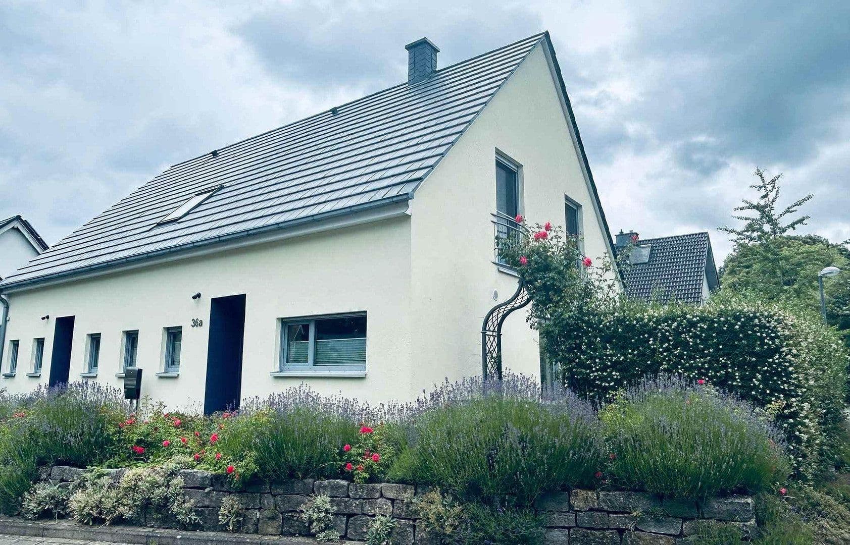 Prodej domu 183 m², pozemek 476 m², Gütersloh, Severní Porýní-Vestfálsko Prodej domu 183 m², pozemek 476 m², Gütersloh, Severní Porýní-Vestfálsko