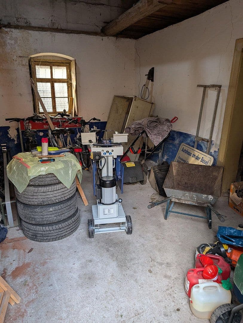 Prodej domu 450 m², pozemek 23.000 m², Boselweg 42, Coswig, Sasko Prodej domu 450 m², pozemek 23.000 m², Boselweg 42, Coswig, Sasko