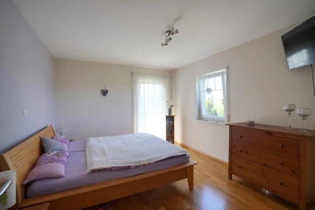 Prodej domu 146 m², pozemek 2.000 m², Rascheid, Porýní-Falc Prodej domu 146 m², pozemek 2.000 m², Rascheid, Porýní-Falc
