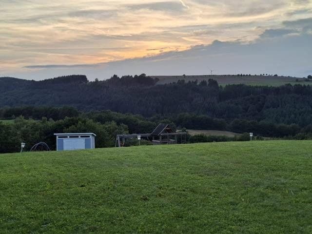 Prodej domu 146 m², pozemek 2.000 m², Rascheid, Porýní-Falc Prodej domu 146 m², pozemek 2.000 m², Rascheid, Porýní-Falc