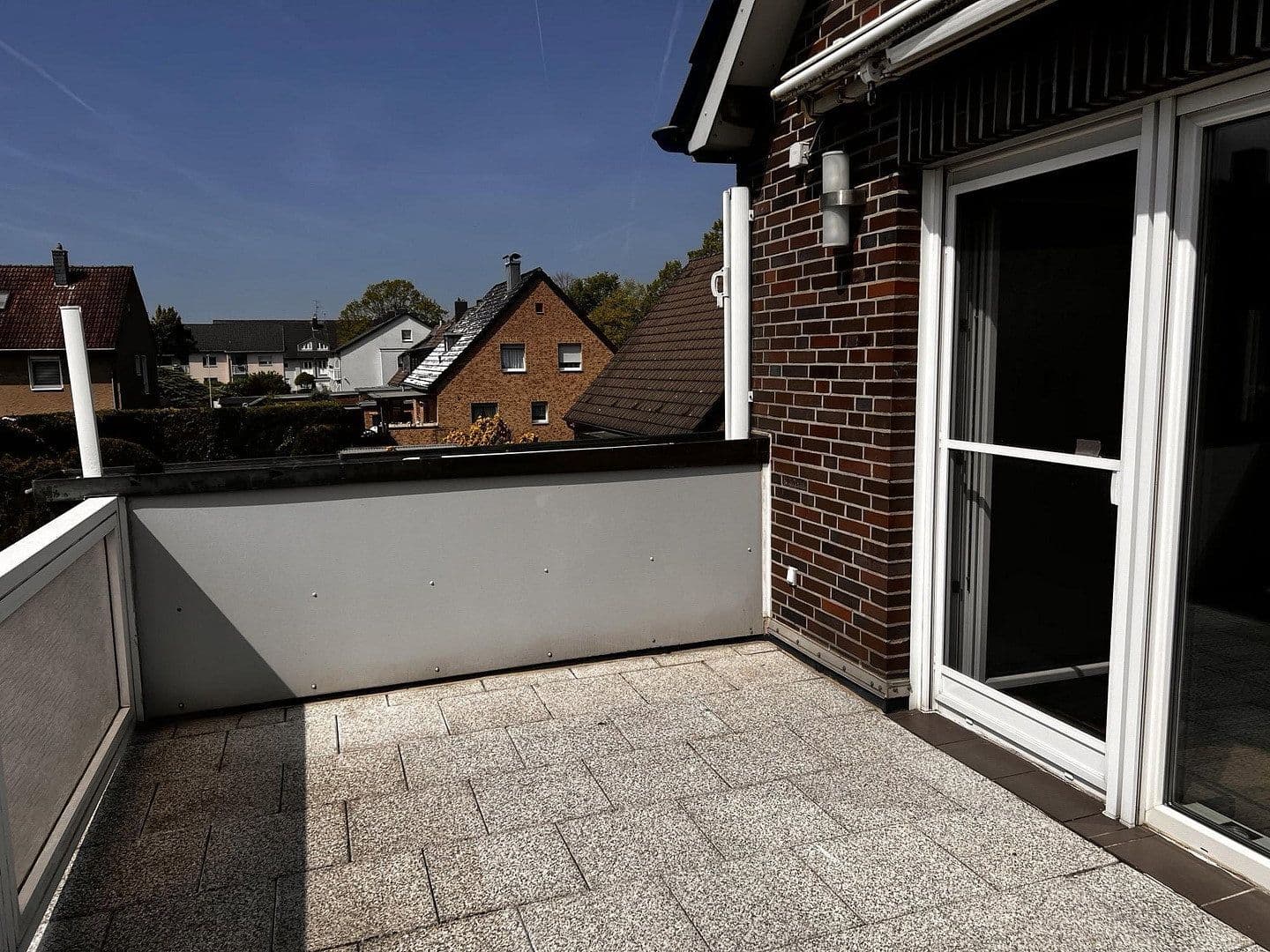 Prodej bytu 3+1 99 m², Leverkusen, Severní Porýní-Vestfálsko Prodej bytu 3+1 99 m², Leverkusen, Severní Porýní-Vestfálsko