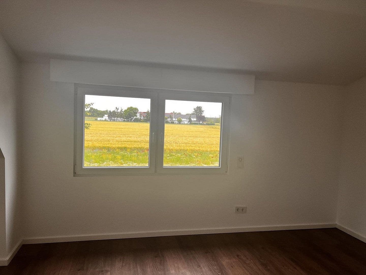 Prodej bytu 3+1 99 m², Leverkusen, Severní Porýní-Vestfálsko Prodej bytu 3+1 99 m², Leverkusen, Severní Porýní-Vestfálsko