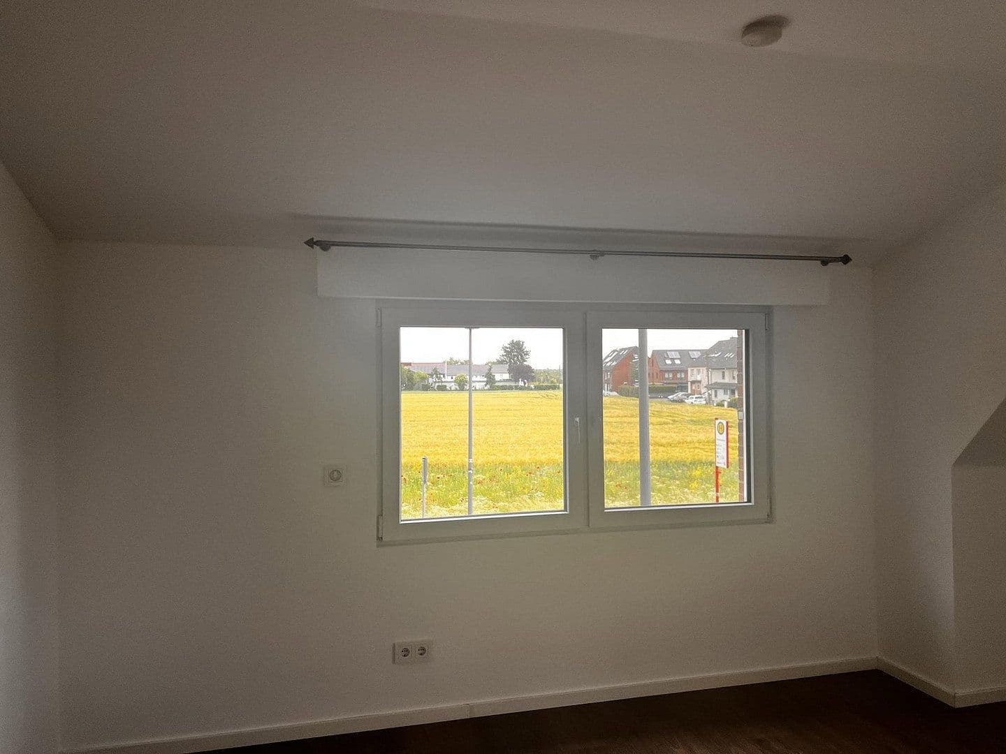 Prodej bytu 3+1 99 m², Leverkusen, Severní Porýní-Vestfálsko Prodej bytu 3+1 99 m², Leverkusen, Severní Porýní-Vestfálsko