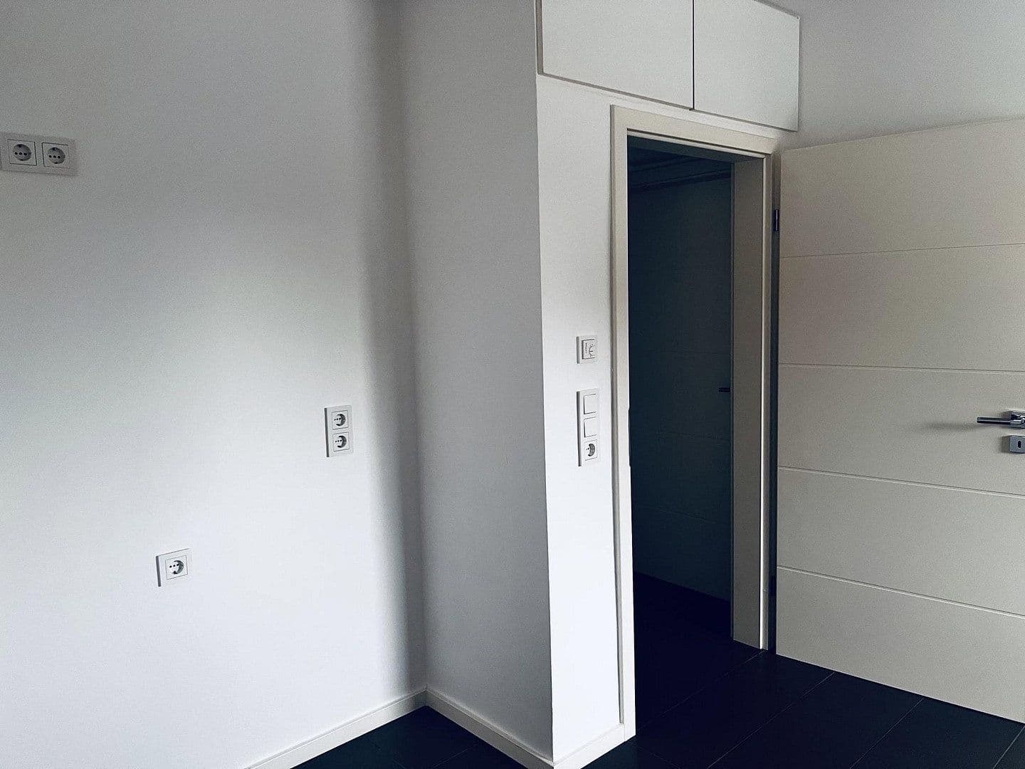 Prodej bytu 3+1 99 m², Leverkusen, Severní Porýní-Vestfálsko Prodej bytu 3+1 99 m², Leverkusen, Severní Porýní-Vestfálsko