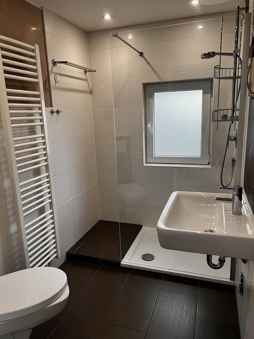 Prodej bytu 3+1 99 m², Leverkusen, Severní Porýní-Vestfálsko Prodej bytu 3+1 99 m², Leverkusen, Severní Porýní-Vestfálsko