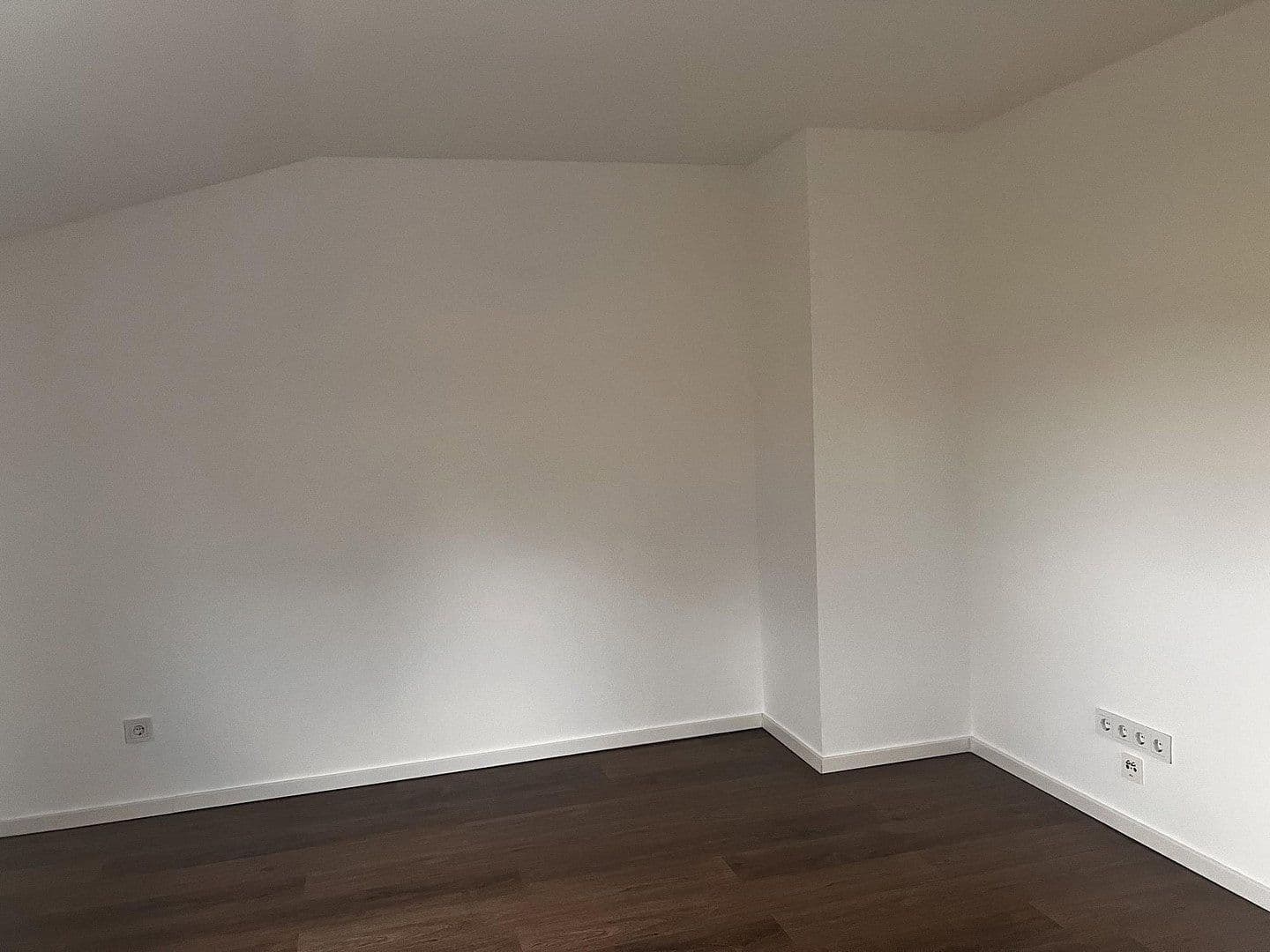 Prodej bytu 3+1 99 m², Leverkusen, Severní Porýní-Vestfálsko Prodej bytu 3+1 99 m², Leverkusen, Severní Porýní-Vestfálsko