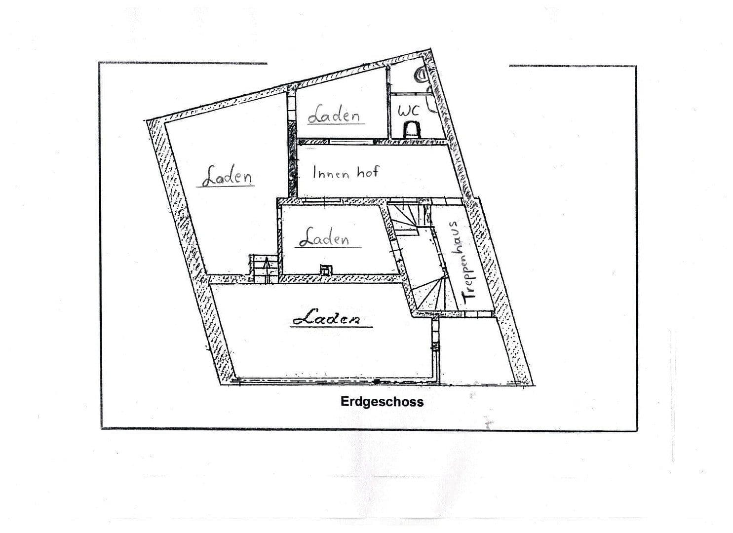 Prodej domu 178 m², pozemek 133 m², Hauptstrasse 39, Miehlen, Porýní-Falc Prodej domu 178 m², pozemek 133 m², Hauptstrasse 39, Miehlen, Porýní-Falc