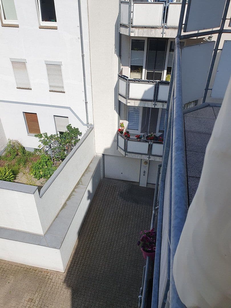 Prodej bytu 3+1 76 m², Leyentalstraße 100, Krefeld, Severní Porýní-Vestfálsko Prodej bytu 3+1 76 m², Leyentalstraße 100, Krefeld, Severní Porýní-Vestfálsko