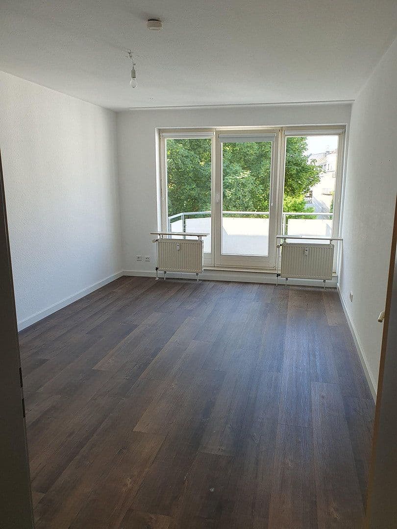 Prodej bytu 3+1 76 m², Leyentalstraße 100, Krefeld, Severní Porýní-Vestfálsko Prodej bytu 3+1 76 m², Leyentalstraße 100, Krefeld, Severní Porýní-Vestfálsko